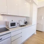 Lovelystay - Light & Comfy Flat